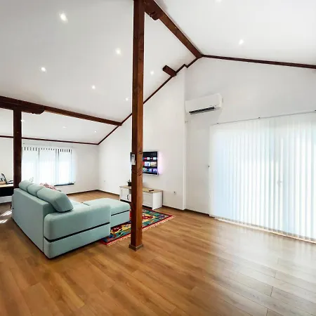 Stylish Loft Studio With Great View To Ardino Exterior photo